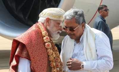 Whats the secrete PM Modi shared to CM Siddaramaiah at airpo..