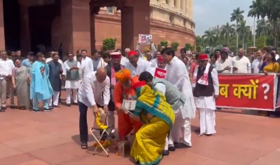 ರಾಮಮಂದಿರ ಕುರಿತ ಕಿರುನಾಟಕದ ಹಿನ್ನೆಲೆಯಲ್ಲಿ ರಾಹುಲ್ ಗಾಂಧಿ ಮತ್ತು ಪಪ್ಪು ಯಾದವ್ ವಿರುದ್ಧ ಎಫ್‌ಐಆರ್ ದಾಖಲು 