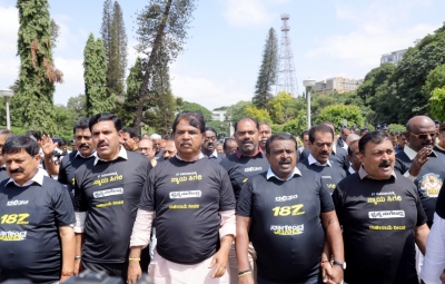 BJP MLAs Protest in Bengaluru, Demand B. Nagendra’s Resign..