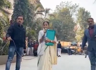 ಟಿಎಂಸಿ ಸಂಬಂಧಿತ  ರಾಜಕೀಯ ಸಲಹಾ ಸಂಸ್ಥೆ ಐ-ಪಿಎಸಿ ಮೇಲೆ ತನಿಖಾ ಸಂಸ್ಥೆಗಳ ದಾಳಿ : ಸ್ಥಳಕ್ಕೆ ಧಾವಿಸಿದ ಸಿಎಂ ಮಮತಾ ಬ್ಯಾನರ್ಜಿ 