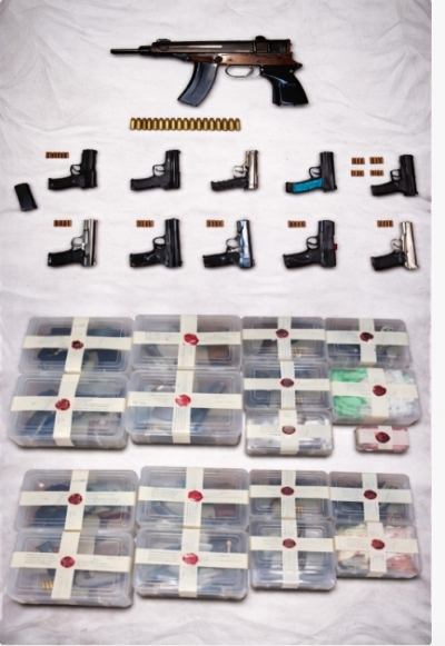 ಪಾಕಿಸ್ತಾನ, ನೇಪಾಳ, ಬಾಂಗ್ಲಾದೇಶ ಸಂಪರ್ಕದ ಅಂತರರಾಷ್ಟ್ರೀಯ ಶಸ್ತ್ರಾಸ್ತ್ರ ಕಳ್ಳಸಾಗಣೆ ಭೇದಿಸಿದ ಪೊಲೀಸರು 